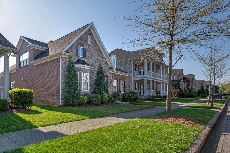 632 Patriot Ln, Franklin, TN 37067
