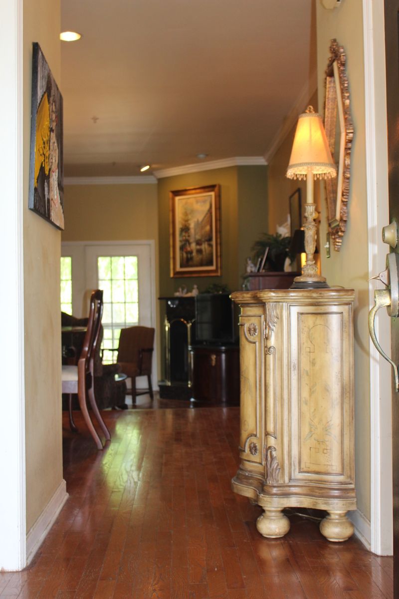 106 W End Pl #106, Nashville, TN 37205
