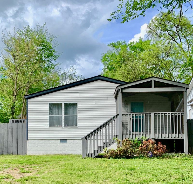 1023 Mcclurkan Ave, Nashville, TN 37206
