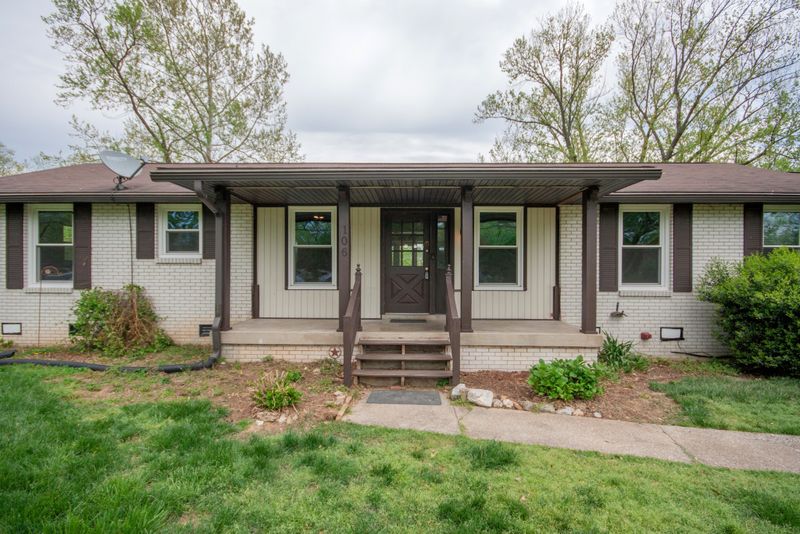 106 Georgetown Dr, Hendersonville, TN 37075