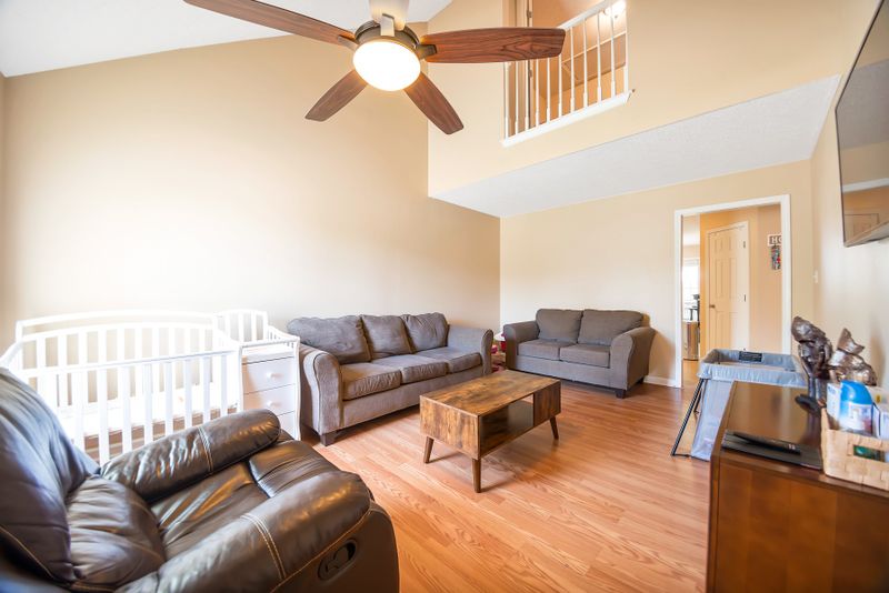 1032 Stonemark Trl, La Vergne, TN 37086