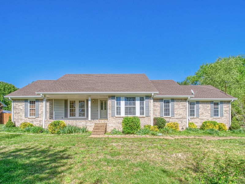 413 Brookview Dr, Gallatin, TN 37066