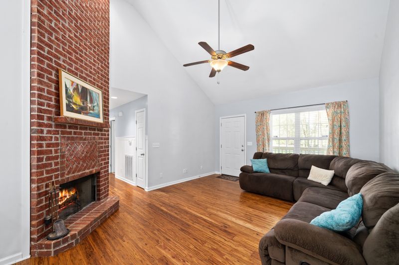 4439 Taylor Rd, Springfield, TN 37172