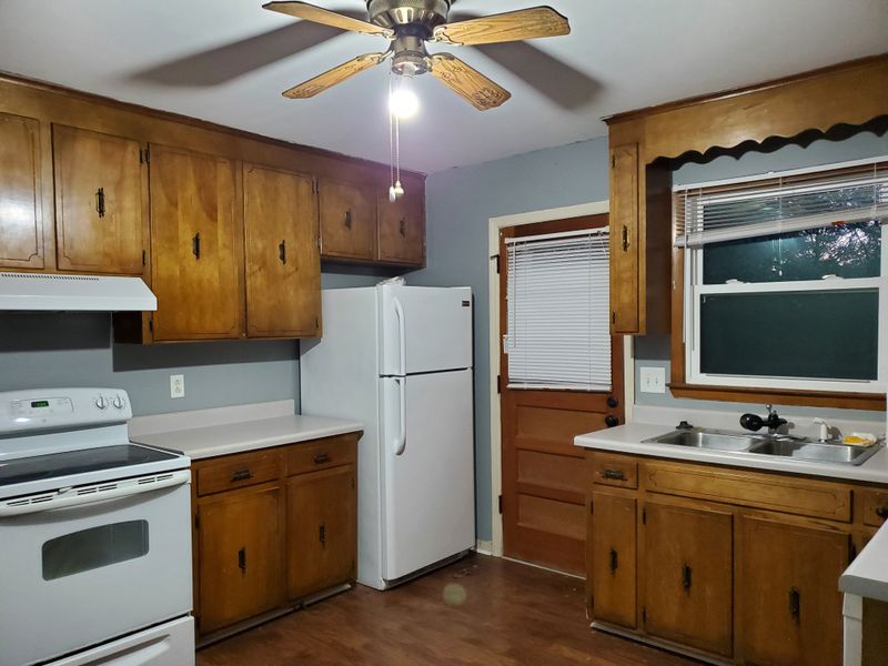 2307 Hillmont Dr, Murfreesboro, TN 37129