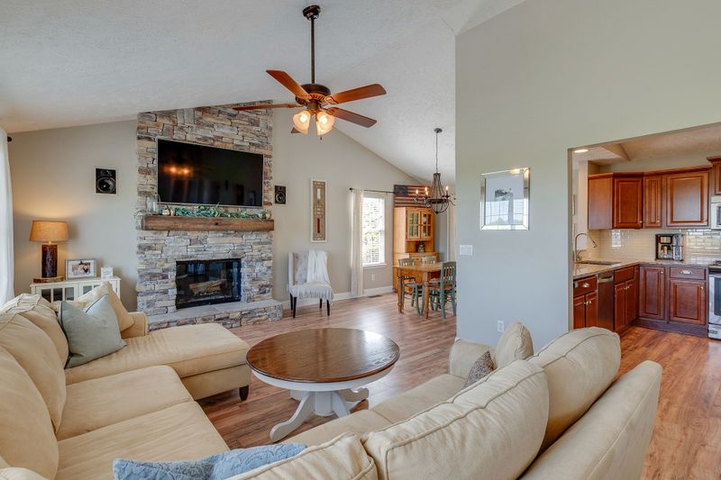 60 Short Dr, Mount Juliet, TN 37122
