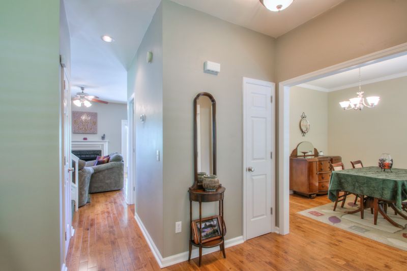 5369 Windypine Dr, Nashville, TN 37211