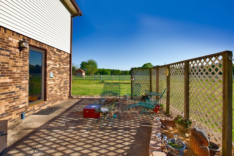 26096 Thach Rd, Athens, AL 35613