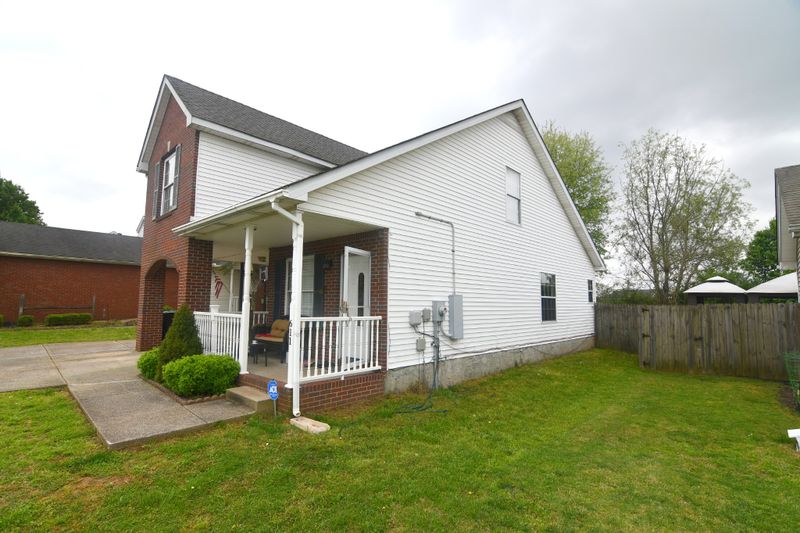 611 Federal Ct, Murfreesboro, TN 37129