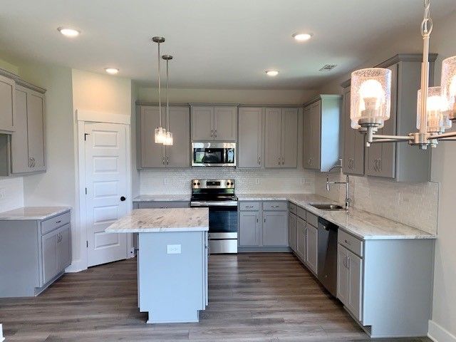 2507 Kingfisher Dr, Murfreesboro, TN 37128