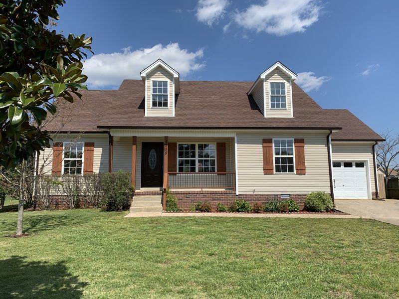 1985 Bishop Ave, Murfreesboro, TN 37127