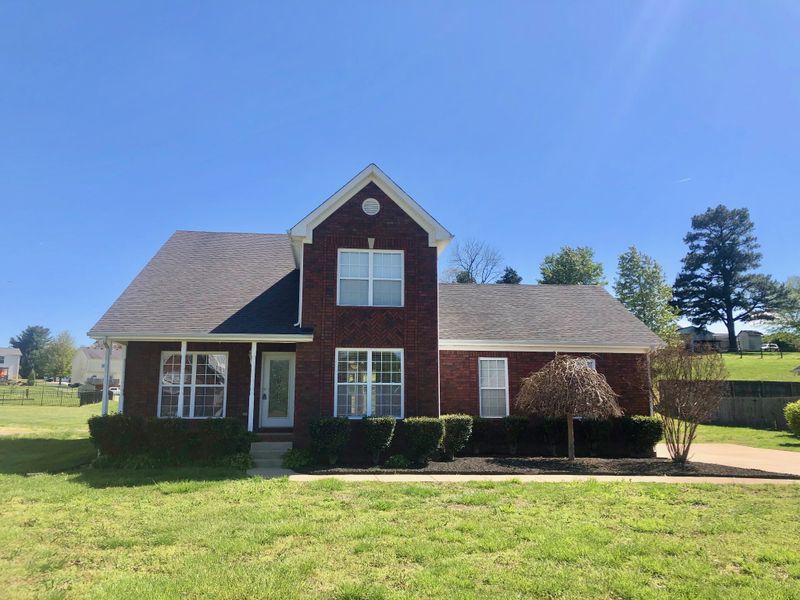 4038 Oak Pointe Dr, Pleasant View, TN 37146