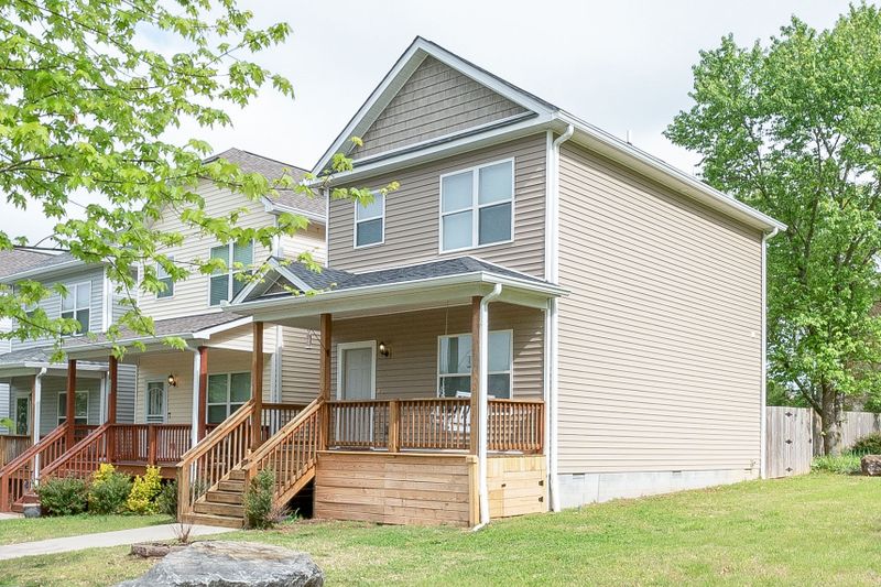 406A Hadleys Bend Blvd, Old Hickory, TN 37138