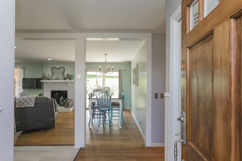 213 Sterling Rd, Hendersonville, TN 37075