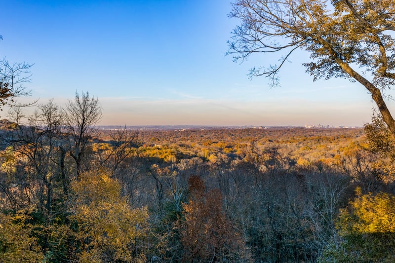 1512 Chickering Rd, Nashville, TN 37215