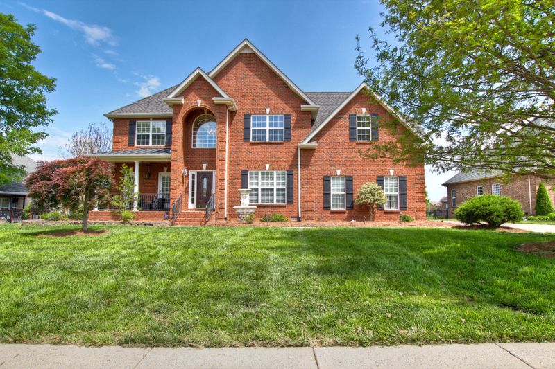 2813 Beaulah Dr, Murfreesboro, TN 37128