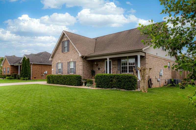 4917 Conquer Dr, Murfreesboro, TN 37128