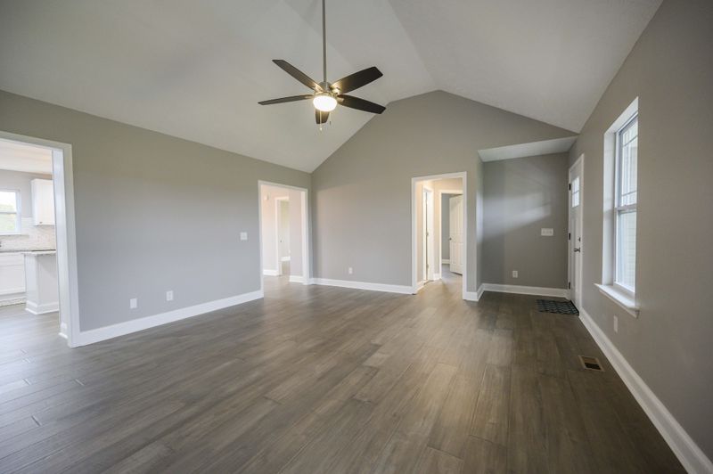 106 Gateway Dr, Murfreesboro, TN 37127