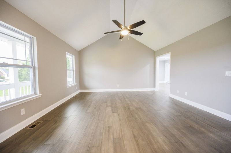 106 Gateway Dr, Murfreesboro, TN 37127