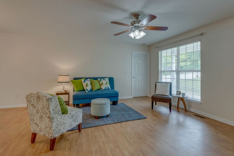 1057 Wildcat Rd, Dickson, TN 37055