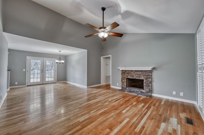 967 Beech Bend Dr, Nashville, TN 37221