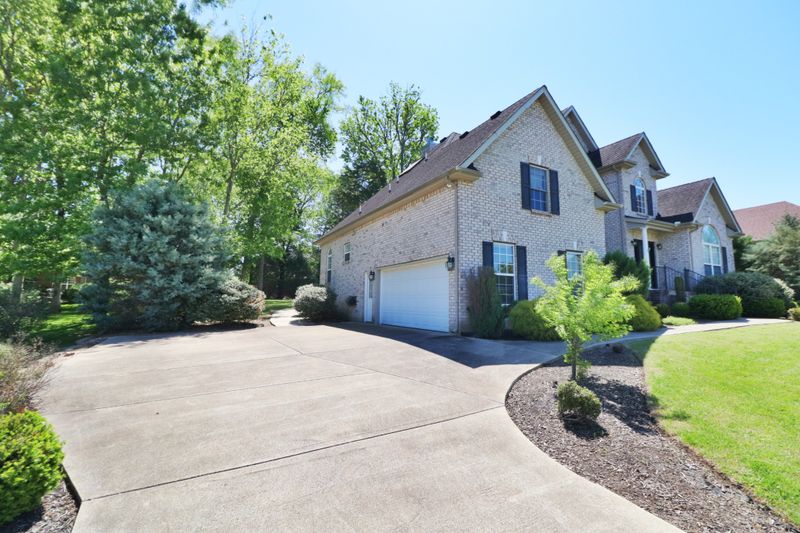 1406 Neutrino Dr, Murfreesboro, TN 37129
