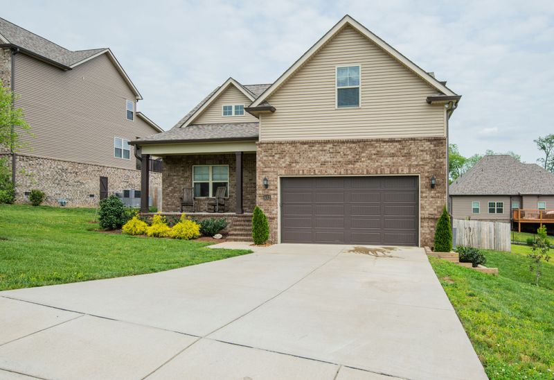 632 Josef Cir, Columbia, TN 38401