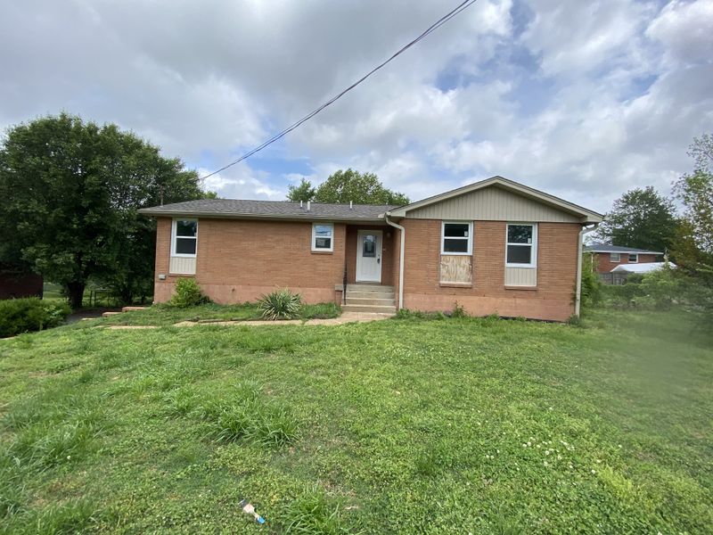 604 Fordomatic Dr, Nashville, TN 37209
