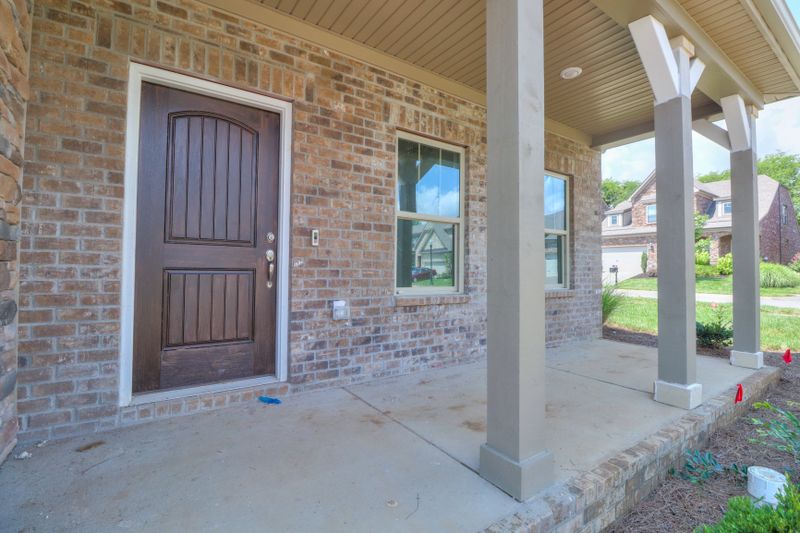 1004 Fenner Ln, Gallatin, TN 37066
