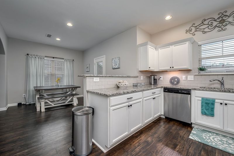 1023 Selous Dr, Murfreesboro, TN 37128