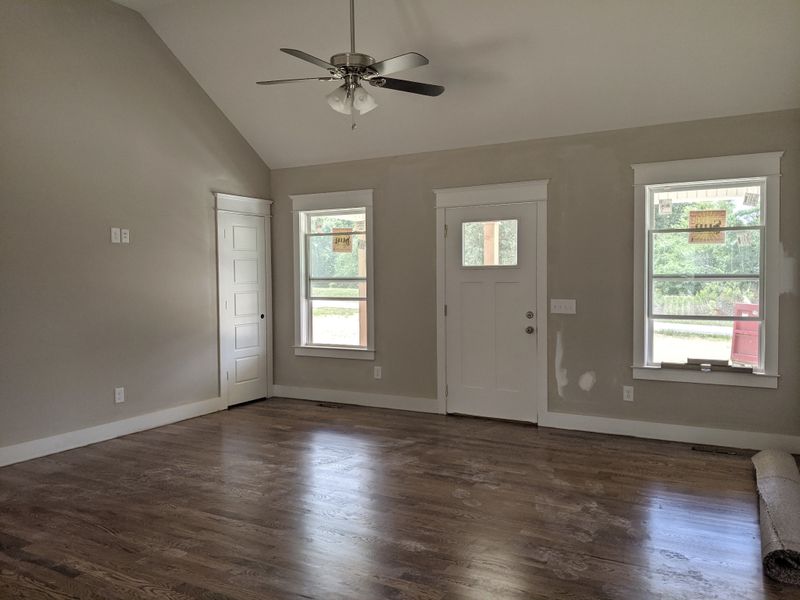 3750 Bowker Rd, Charlotte, TN 37036