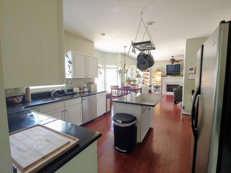 305 Rachels Meadow Ct, Hermitage, TN 37076