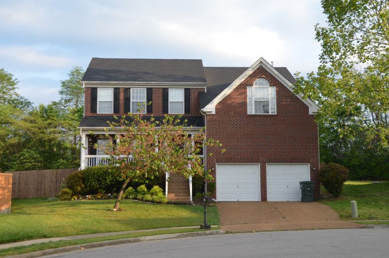 305 Rachels Meadow Ct, Hermitage, TN 37076