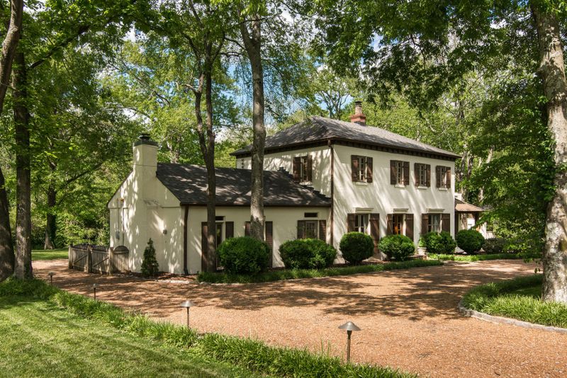3702 Estes Rd, Nashville, TN 37215