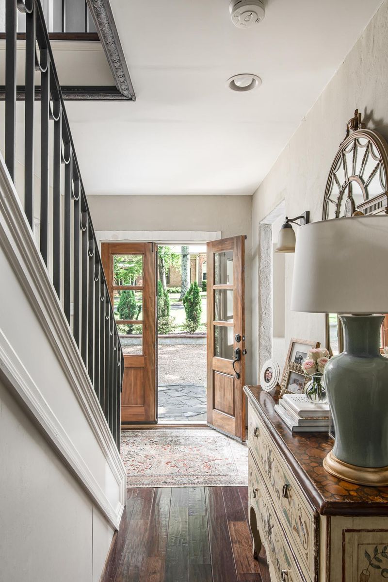 3702 Estes Rd, Nashville, TN 37215