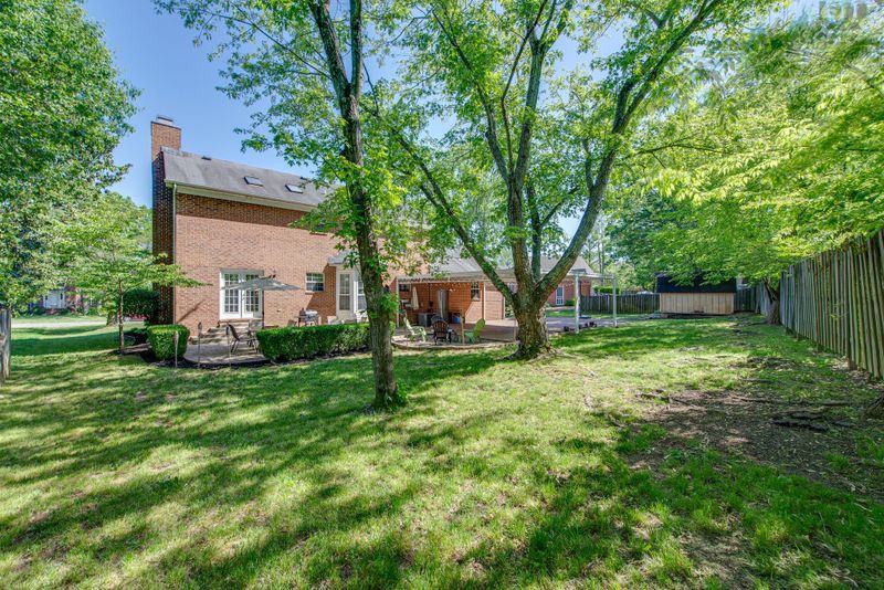3932 Hillshire Dr, Antioch, TN 37013