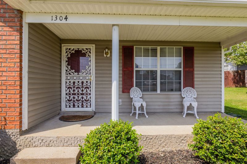 1304 San Carlos Trl, Madison, TN 37115