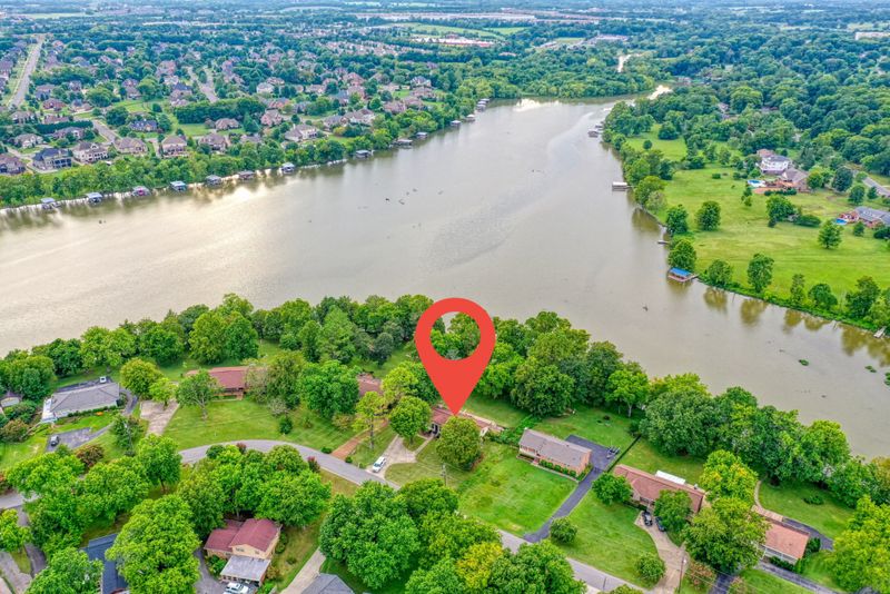 113 Lake Point Dr, Gallatin, TN 37066