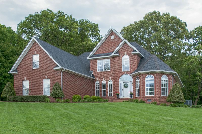 7228 Knottingham Dr, Fairview, TN 37062