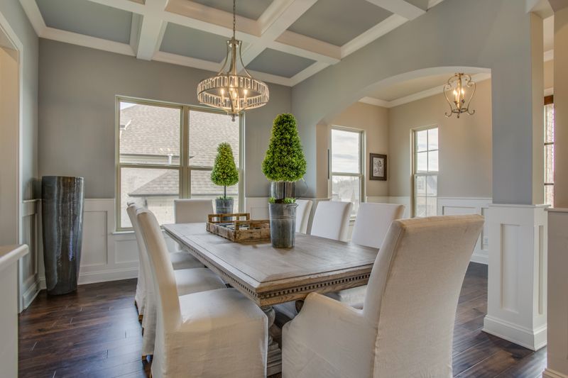 2663 Dunstan Place Dr, Thompsons Station, TN 37179