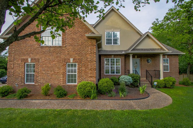 2002 Raven Xing, Mount Juliet, TN 37122