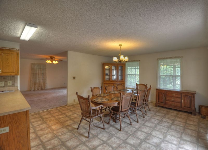 2643 Campbells Station Rd, Culleoka, TN 38451