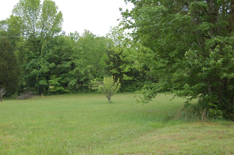 0 Hawkins Dr, Westmoreland, TN 37186