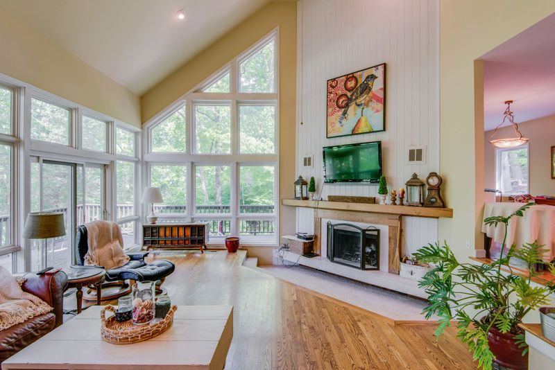 2409 N Berrys Chapel Rd, Franklin, TN 37069