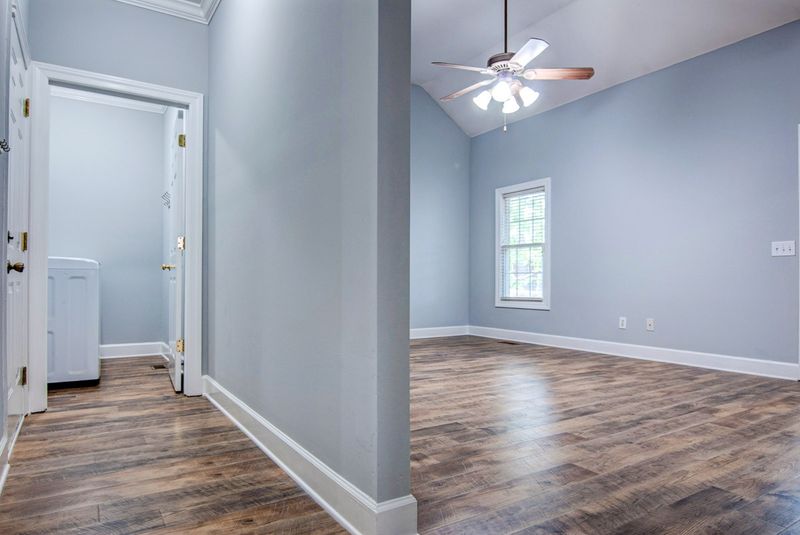 410 Carmel Dr, Murfreesboro, TN 37128