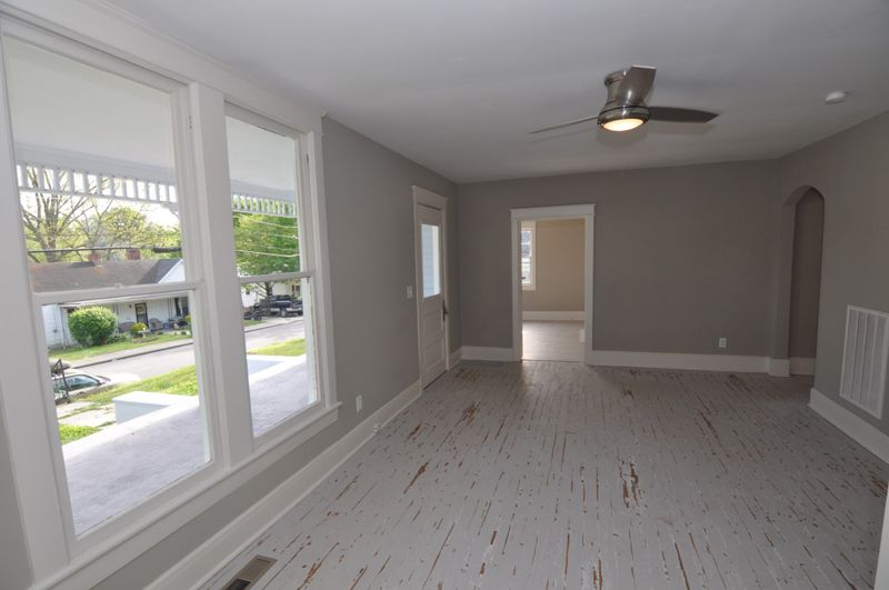 413 7th Ave W, Springfield, TN 37172