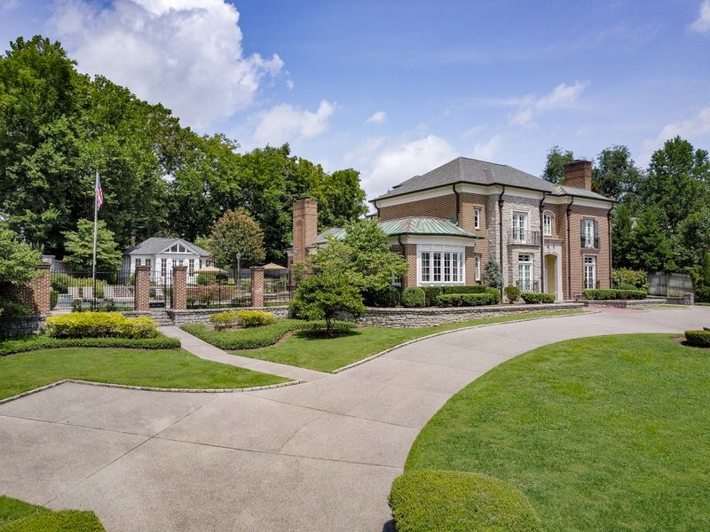 2804 Wimbledon Rd, Nashville, TN 37215