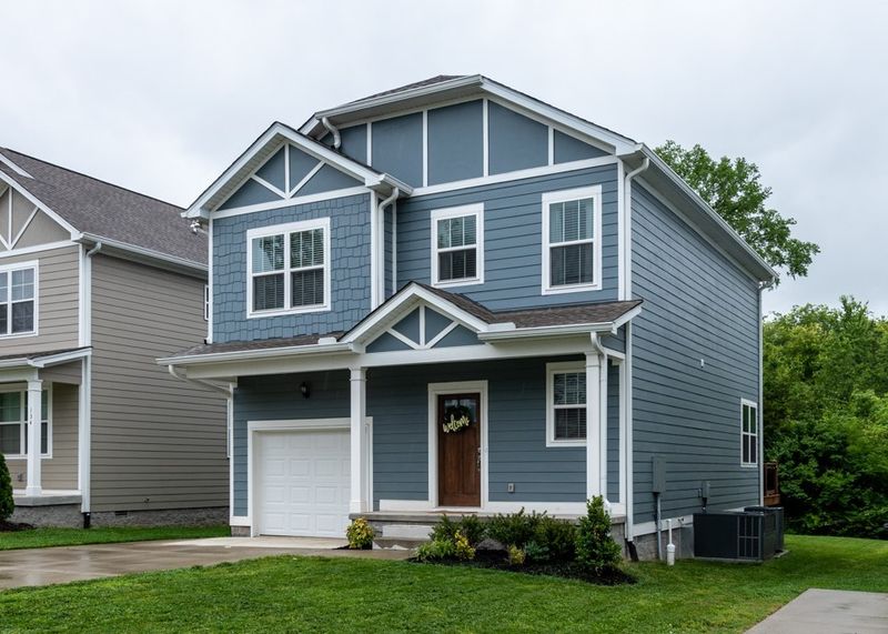 132C Cages Rd, Hendersonville, TN 37075