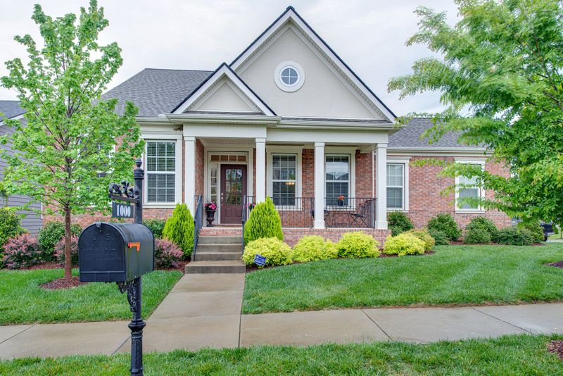 1000 Ryecroft Ln, Franklin, TN 37064
