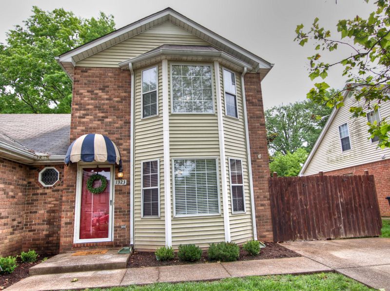 1323 Shearron Ct, Murfreesboro, TN 37130