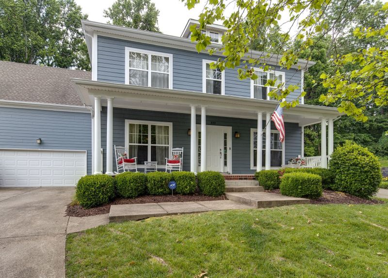8355 Saint Danasus Dr, Nashville, TN 37211